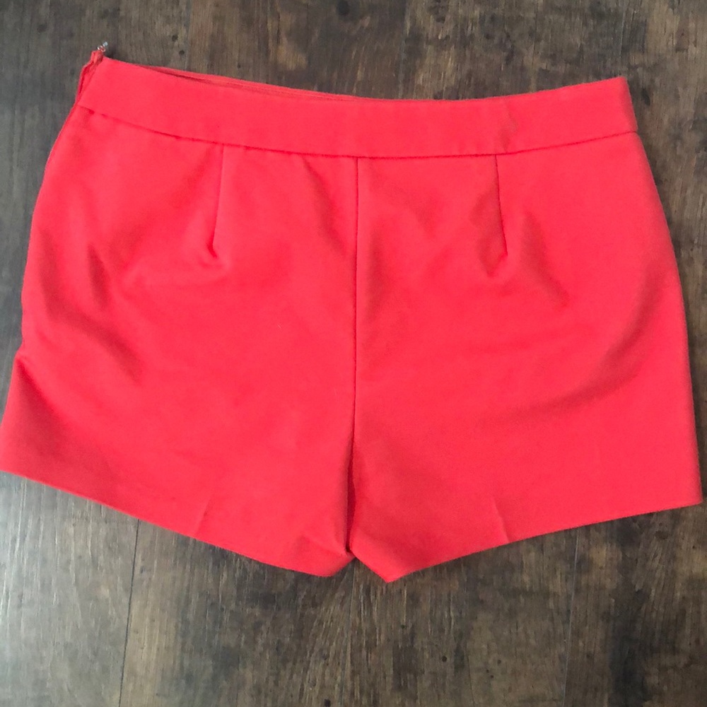 Mid rise shorts